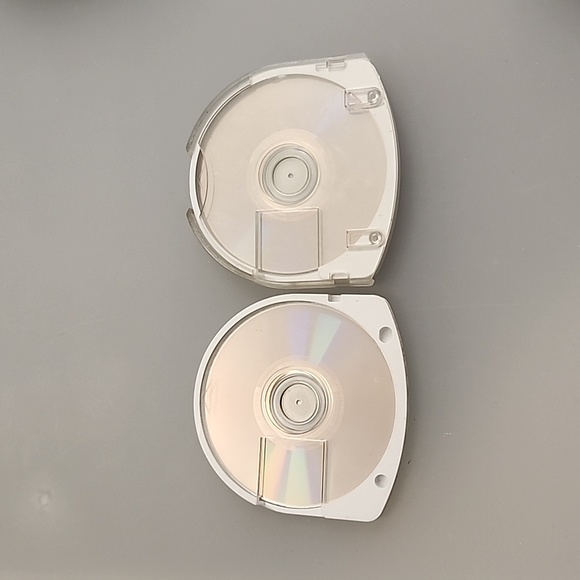 PSP Grand Theft Auto & Need for Speed - Picture 2 of 2